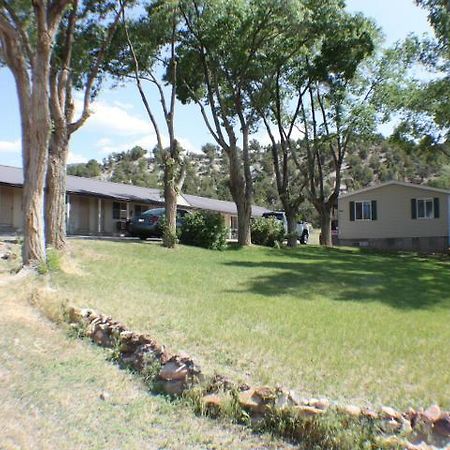 Crimson Hills Motel Parowan Εξωτερικό φωτογραφία