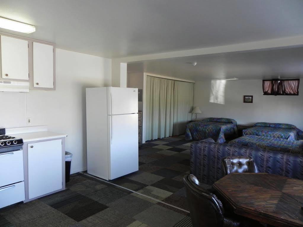 Crimson Hills Motel Parowan Εξωτερικό φωτογραφία